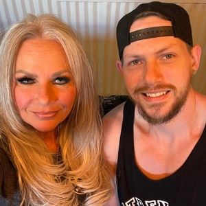 Meet your Posher, Shelly